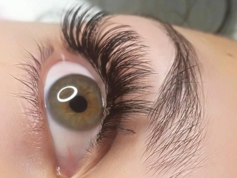 Wimpernverlängerung